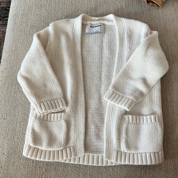 Toddler Girl 3T Old Navy Cardigan - Picture 2 of 2